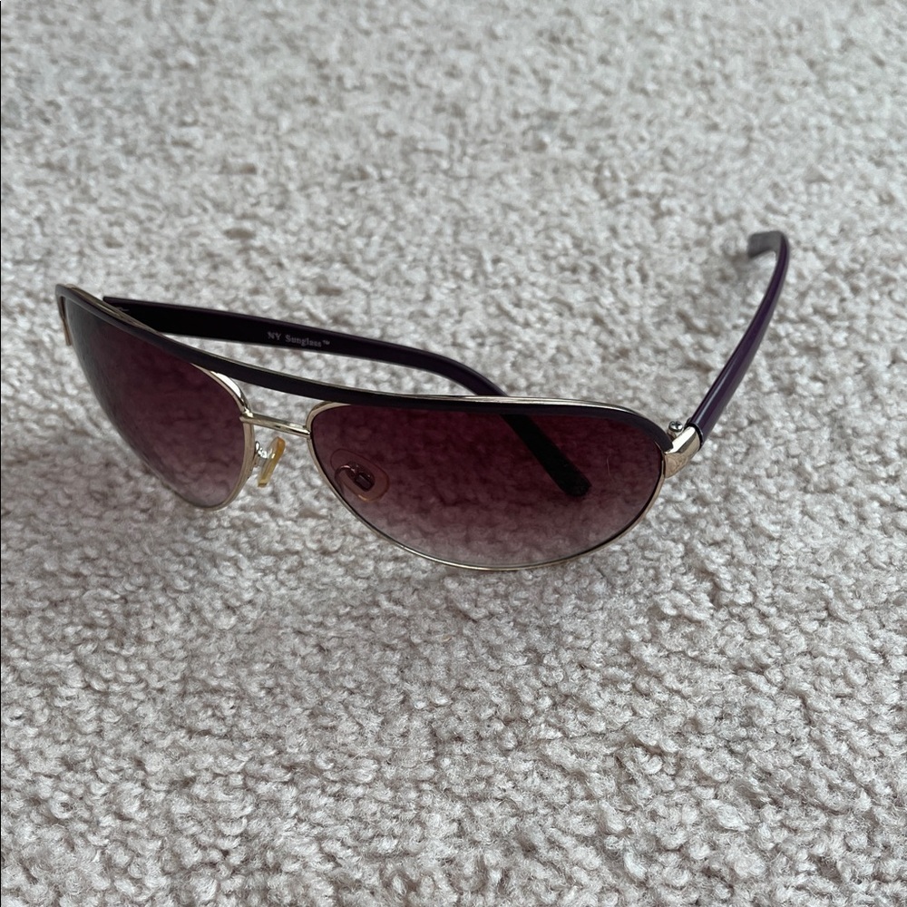 Chic Purple Sunglasses with Gold Trim - Picture 1 of 5